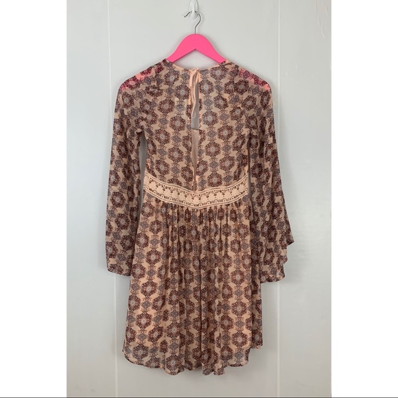 NWT Hollister Floral Dress - Picture 2 of 8